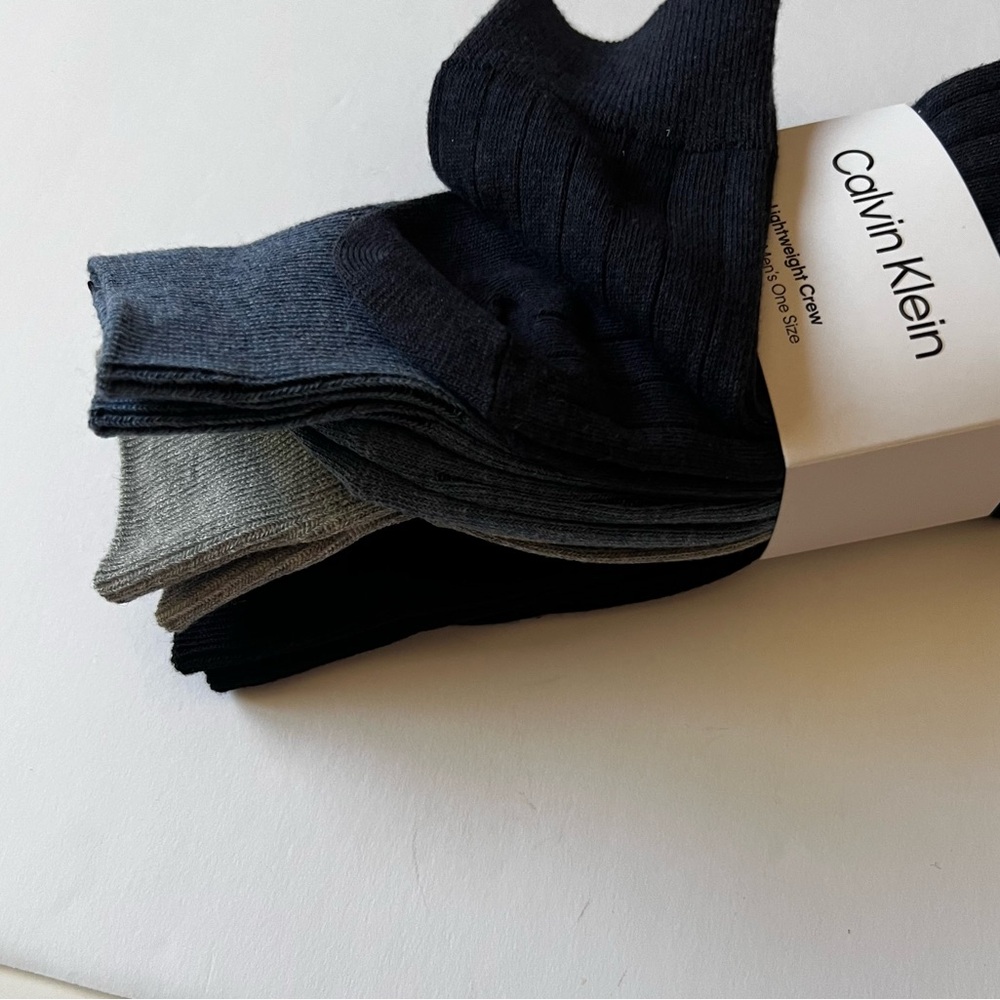 CALVIN KLEIN MENS 4 PAIR PACK COTTON BLEND CREW SOCKS ASSORTED COLORS OS NWT